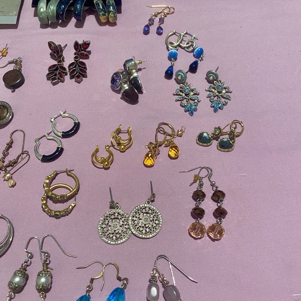 Colorful Earring Collection - Picture 6 of 6